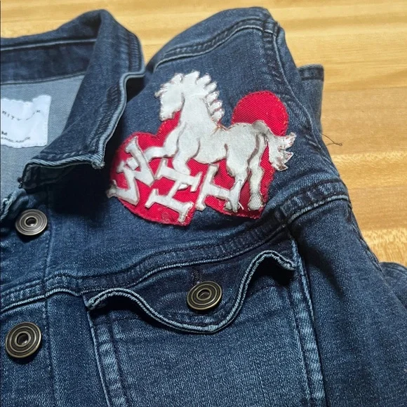 Medium Women Denim Jacket with Horse Patch ( WHT) logo - Picture 7 of 15